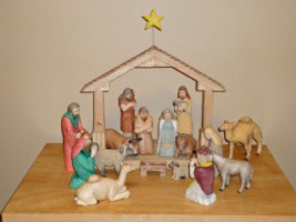 October 2011 - This is the whole Nativity Scene that includes pieces 230 to 247 listed and described before.