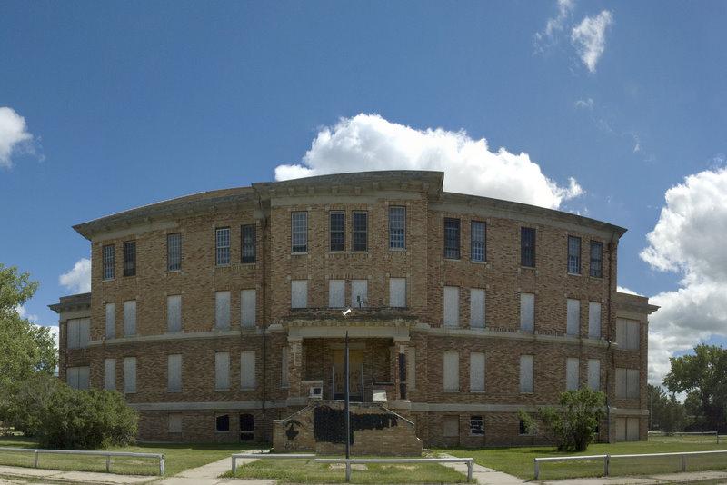 Weyburn_psych_centre_pano